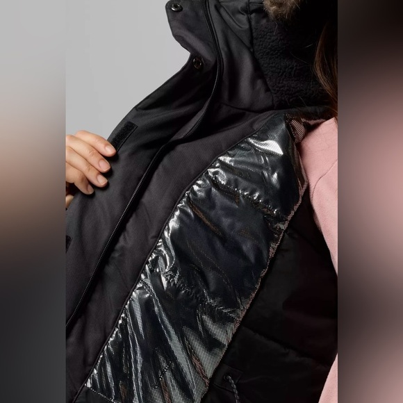 Columbia Black Hooded Winter Coat - Picture 7 of 9
